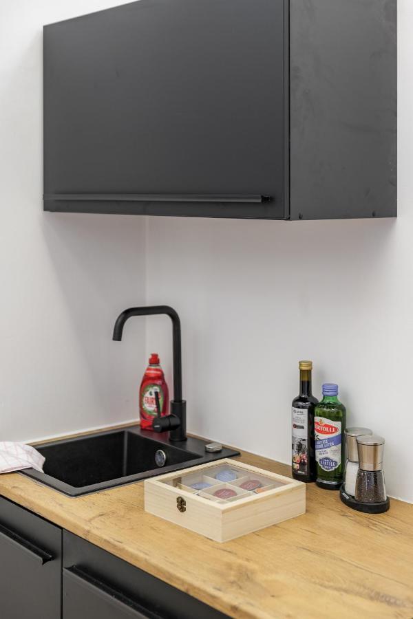 Flats 4 You, Moderne Naehe Hbf, Due-messe 20 Min, Netflix, Kueche Apartment Duisburg