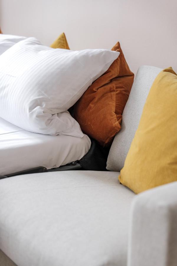 Apartment Flats 4 You, Moderne Naehe Hbf, Due-messe 20 Min, Netflix, Kueche