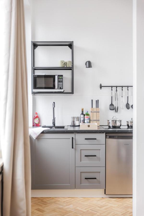 Apartment Flats 4 You, Moderne Naehe Hbf, Due-messe 20 Min, Netflix, Kueche *
