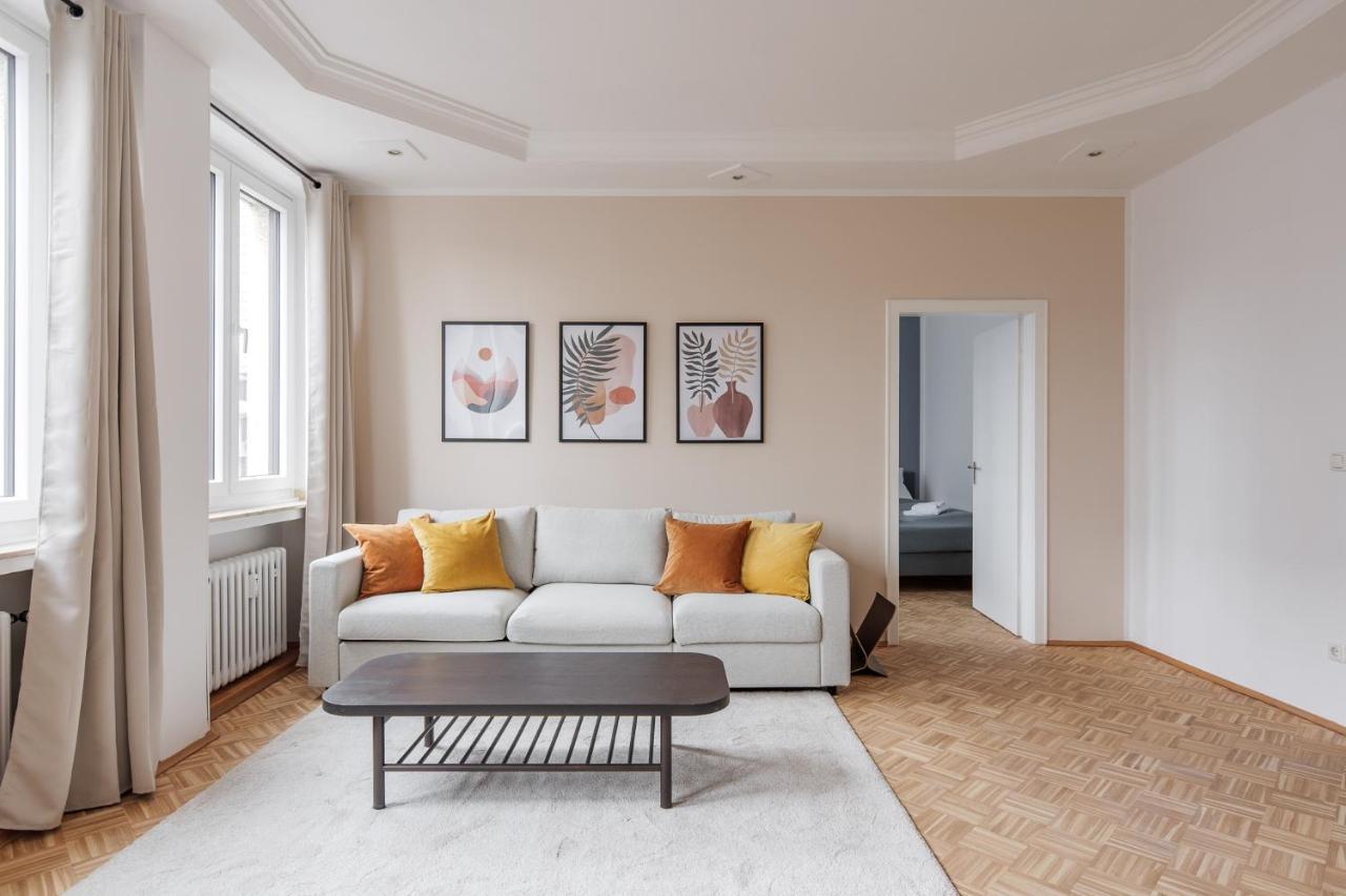 Flats 4 You, Moderne Naehe Hbf, Due-messe 20 Min, Netflix, Kueche *