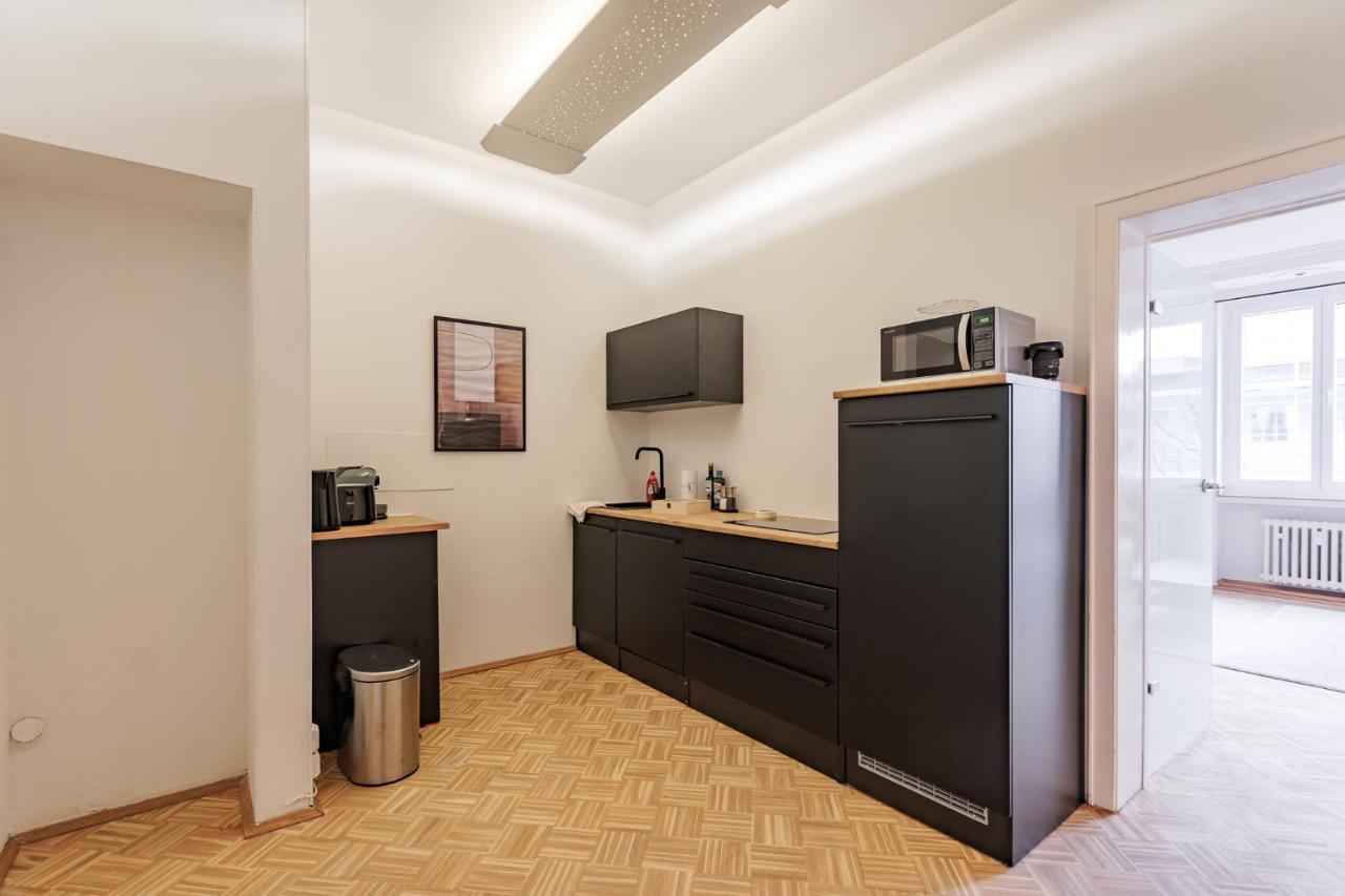 Apartment Flats 4 You, Moderne Naehe Hbf, Due-messe 20 Min, Netflix, Kueche *