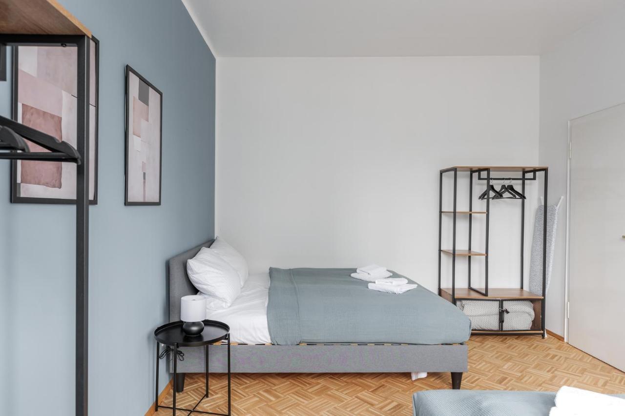Apartment Flats 4 You, Moderne Naehe Hbf, Due-messe 20 Min, Netflix, Kueche *
