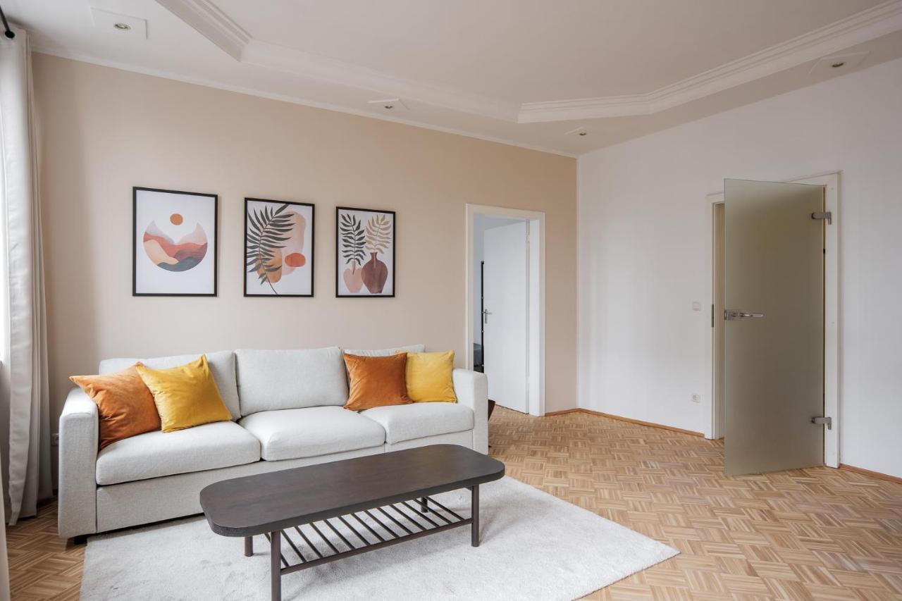 Flats 4 You, Moderne Naehe Hbf, Due-messe 20 Min, Netflix, Kueche Apartment *