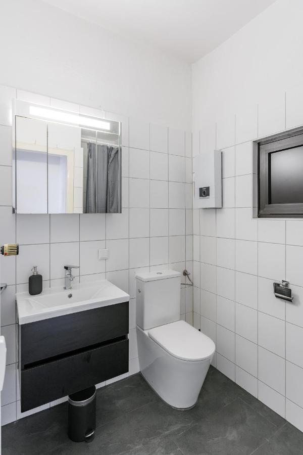 Flats 4 You, Moderne Naehe Hbf, Due-messe 20 Min, Netflix, Kueche Duisburg