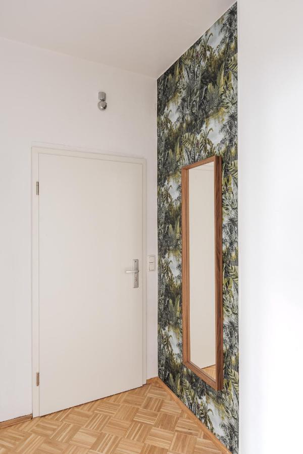 Flats 4 You, Moderne Naehe Hbf, Due-messe 20 Min, Netflix, Kueche *