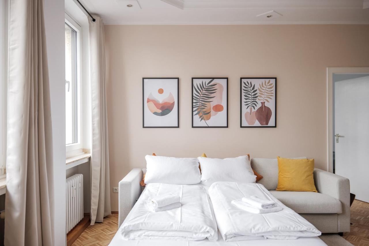 Flats 4 You, Moderne Naehe Hbf, Due-messe 20 Min, Netflix, Kueche Apartment