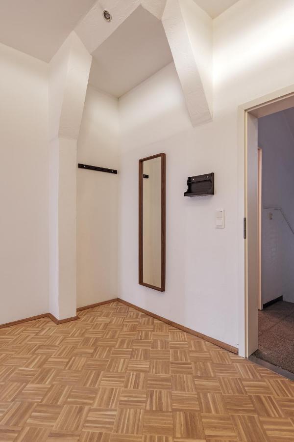 Flats 4 You, Moderne Naehe Hbf, Due-messe 20 Min, Netflix, Kueche Apartment Duisburg