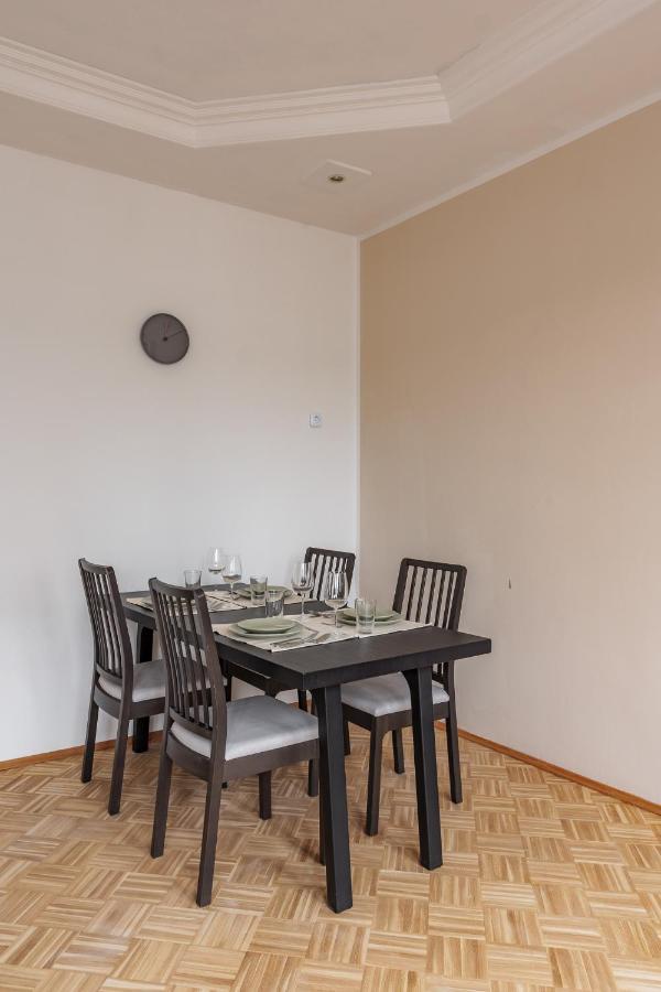 Flats 4 You, Moderne Naehe Hbf, Due-messe 20 Min, Netflix, Kueche Duisburg