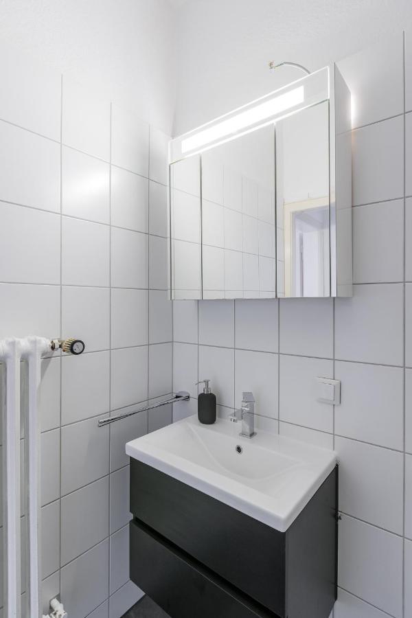 Flats 4 You, Moderne Naehe Hbf, Due-messe 20 Min, Netflix, Kueche Apartment *