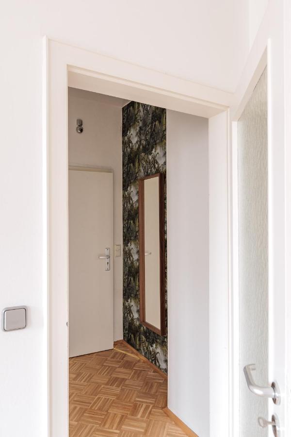 Apartment Flats 4 You, Moderne Naehe Hbf, Due-messe 20 Min, Netflix, Kueche *