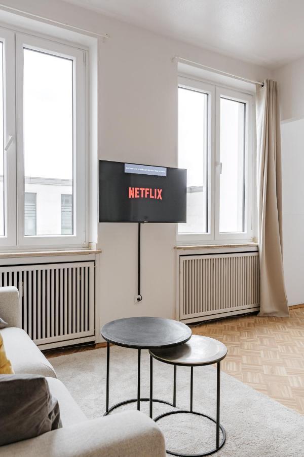 Apartment Flats 4 You, Moderne Naehe Hbf, Due-messe 20 Min, Netflix, Kueche *