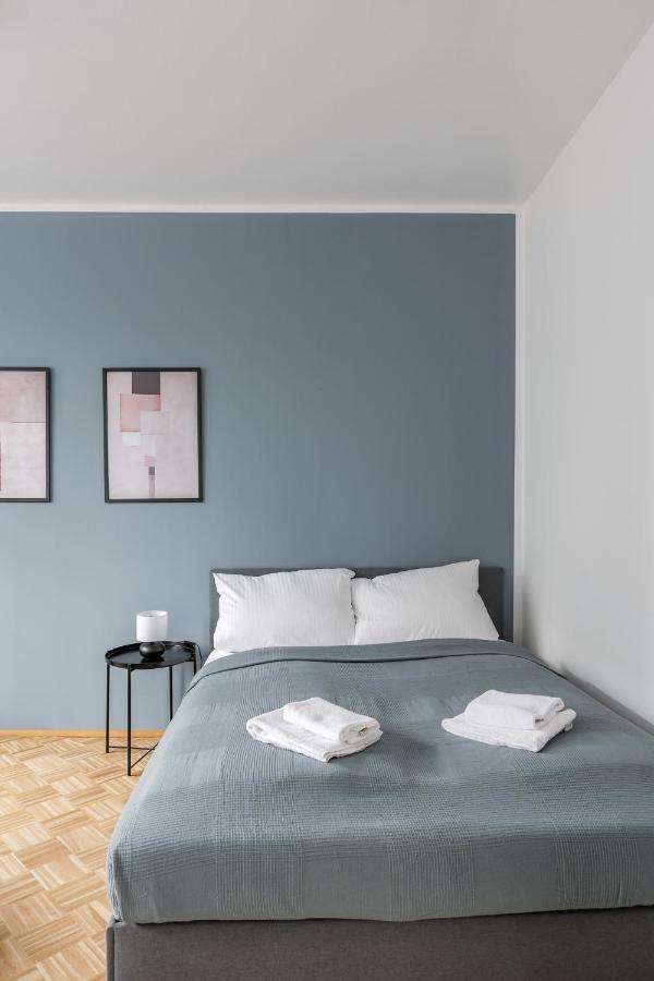 Apartment Flats 4 You, Moderne Naehe Hbf, Due-messe 20 Min, Netflix, Kueche