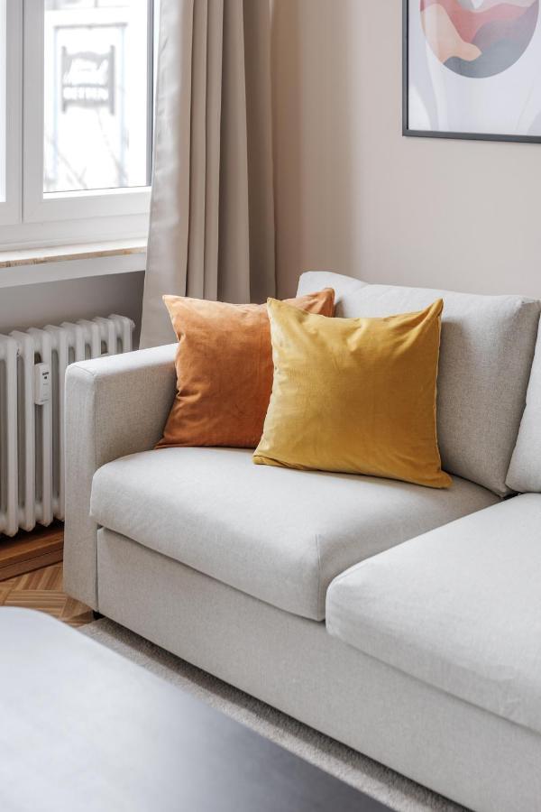 Apartment Flats 4 You, Moderne Naehe Hbf, Due-messe 20 Min, Netflix, Kueche