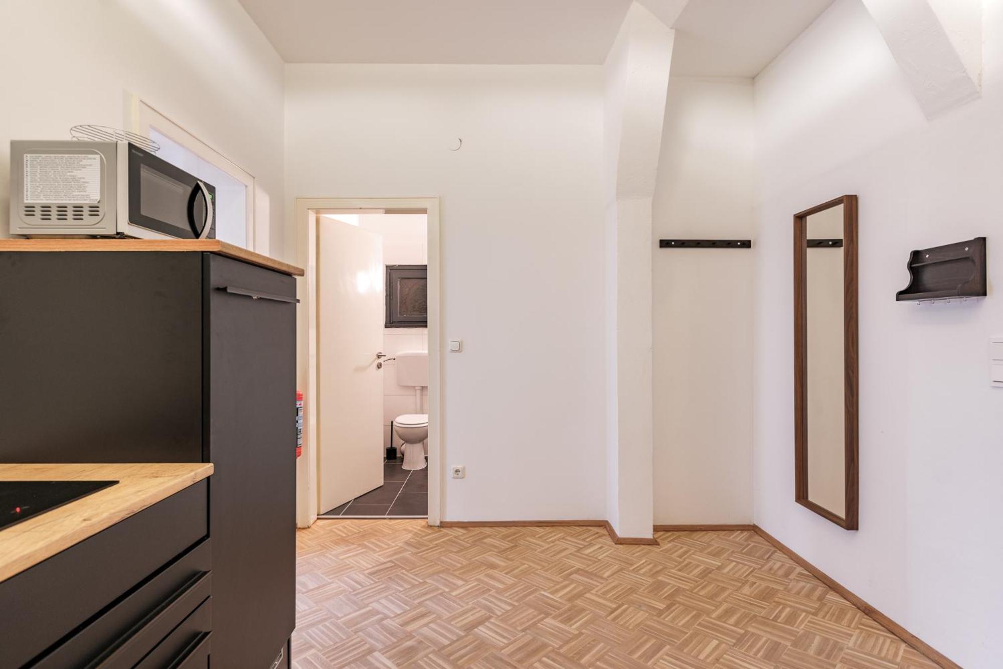 Apartment Flats 4 You, Moderne Naehe Hbf, Due-messe 20 Min, Netflix, Kueche *